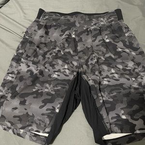 Lulu Lemon Shorts size medium (good condition)